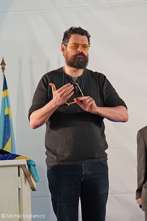conf_pres_stands_167.jpg
