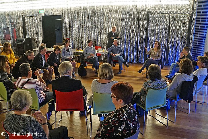table_ronde_228.jpg