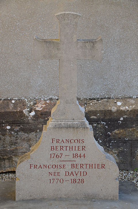 birtplace_tomb_134.jpg