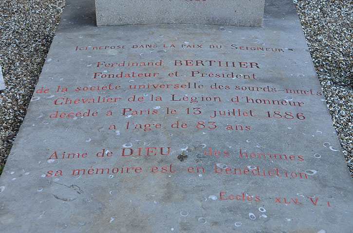 birtplace_tomb_135.jpg