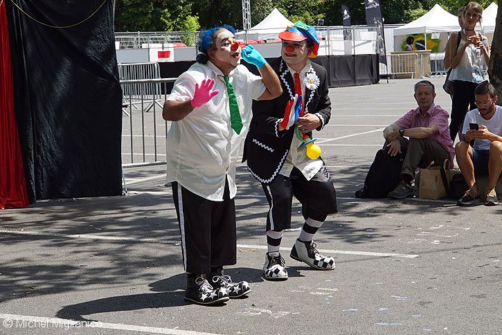 street_theater_128.JPG